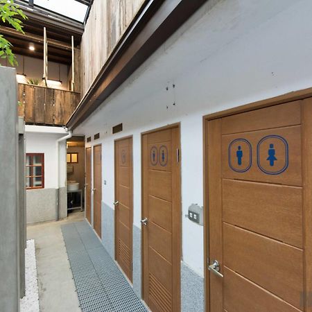 158 Hostel Тайнан Екстериор снимка