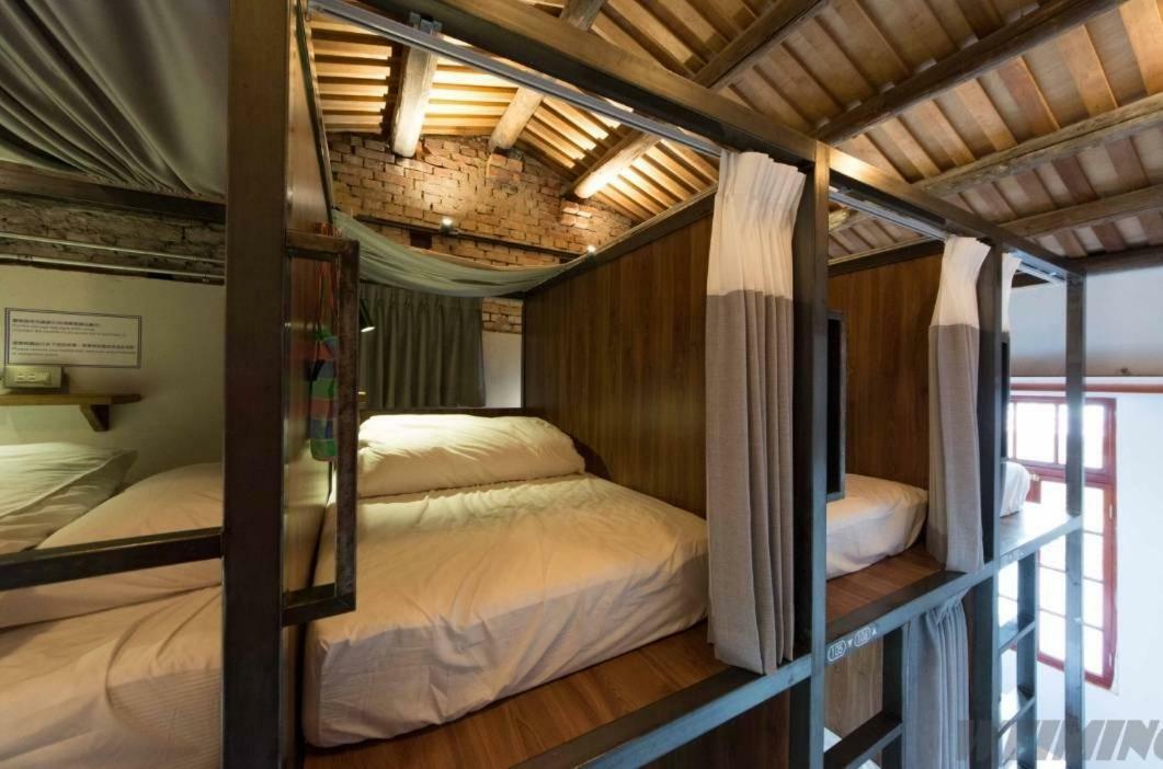 158 Hostel Тайнан Екстериор снимка
